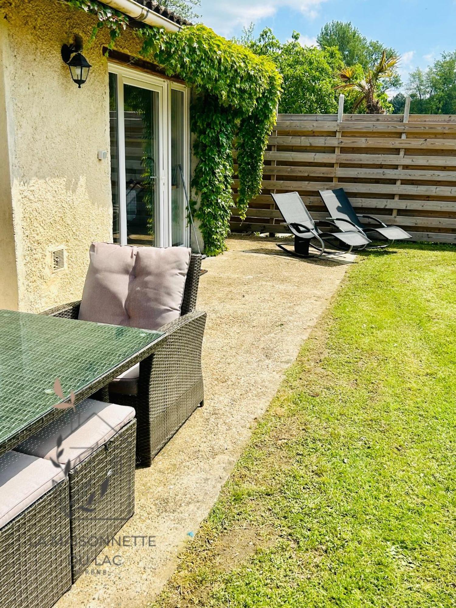 Maison Avec Acces Au Lac Izon Exterior foto